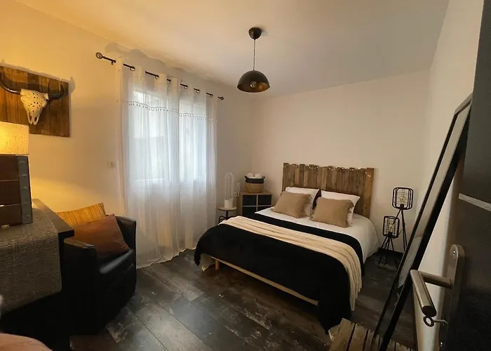 A 20minutes Du Circuit Des 24h Du Mans ホームステイ